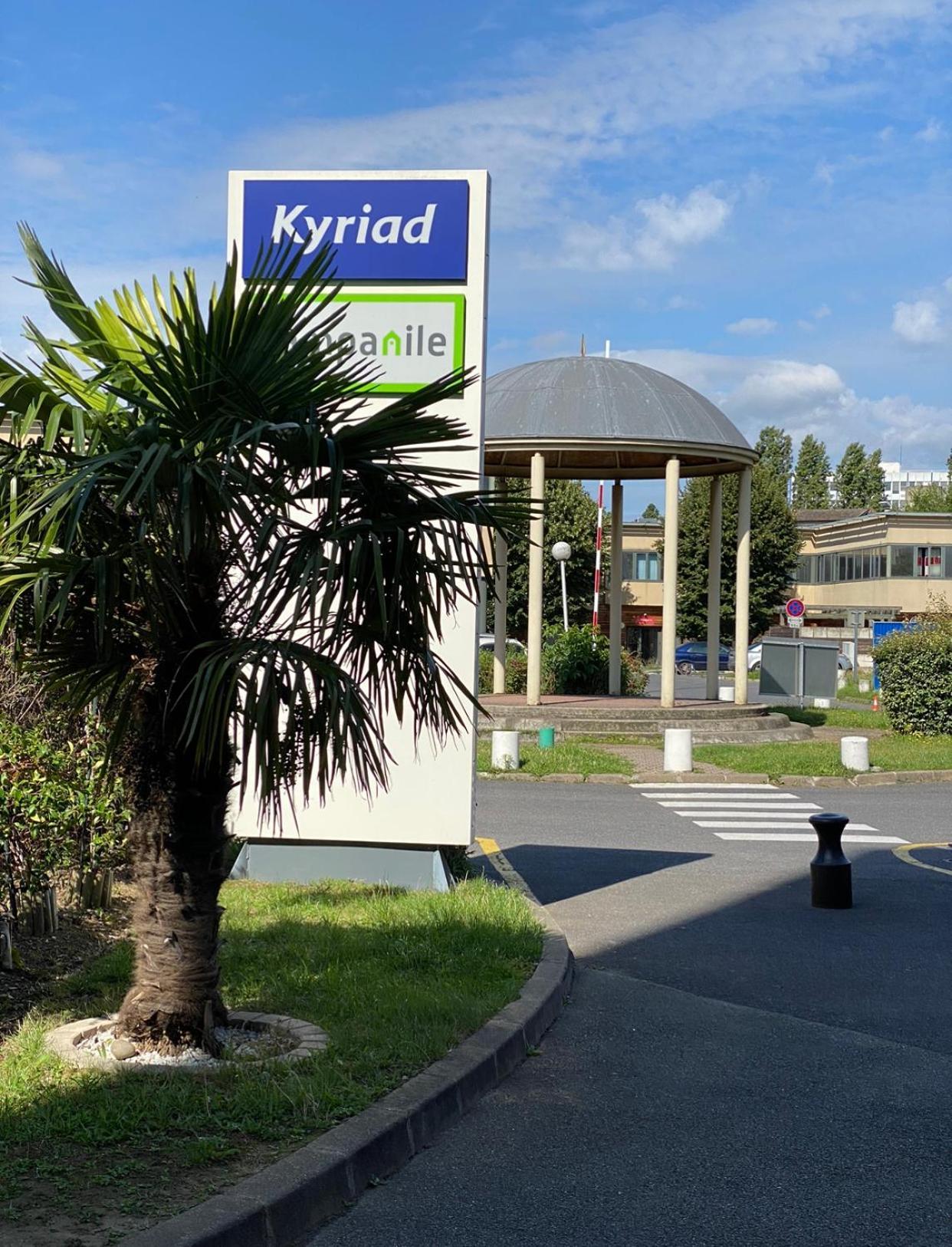 Kyriad Le Blanc-Mesnil Eksteriør bilde